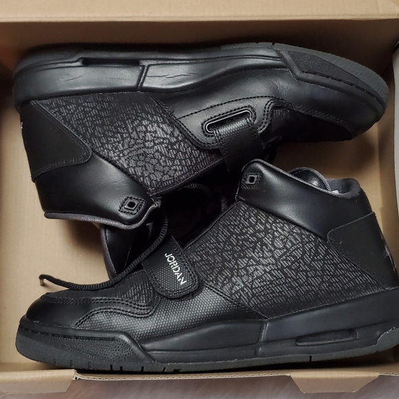 Jordan Shoes - JORDAN 1990'S BLACK & GRAY SNEAKERS!